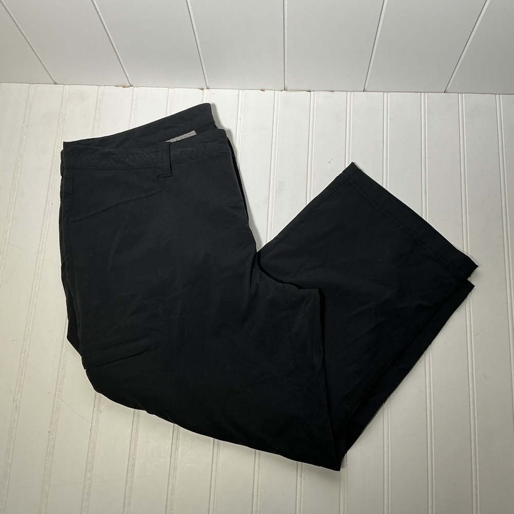 Eddie Bauer Travex Pants Women's Size 12 Black Straight Capri Stretch Travel